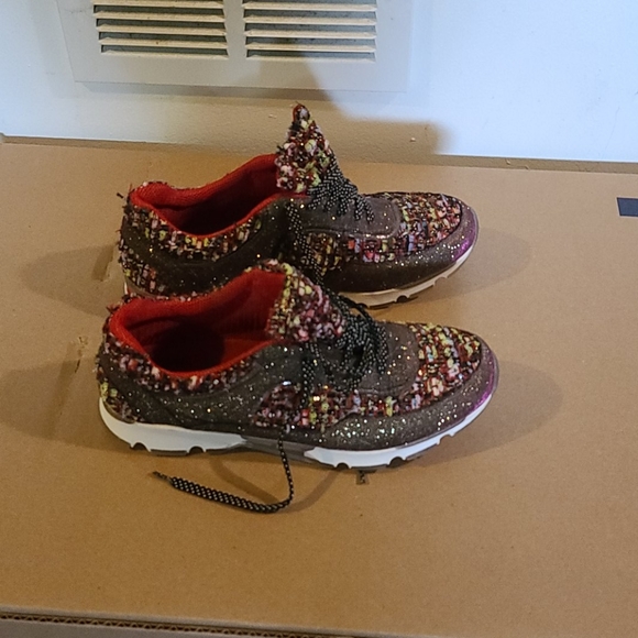 Rouge - Picture 2 of 3